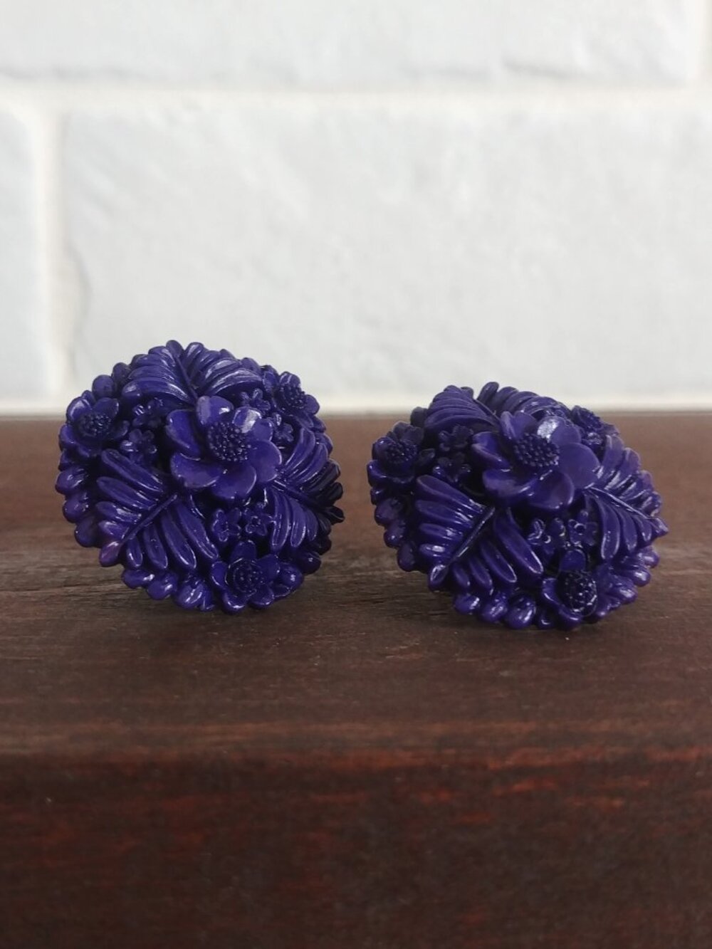 Vintage screw back clip on earrings large dark purple blue indigo flowers